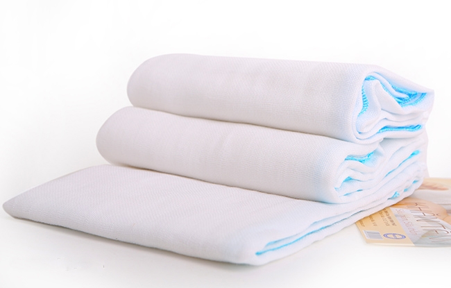 Khăn xô tắm thường có kích thước lớn hơn nhiều so với khăn sữa